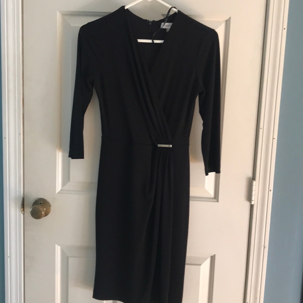 Black dress size 2 mid sleeve